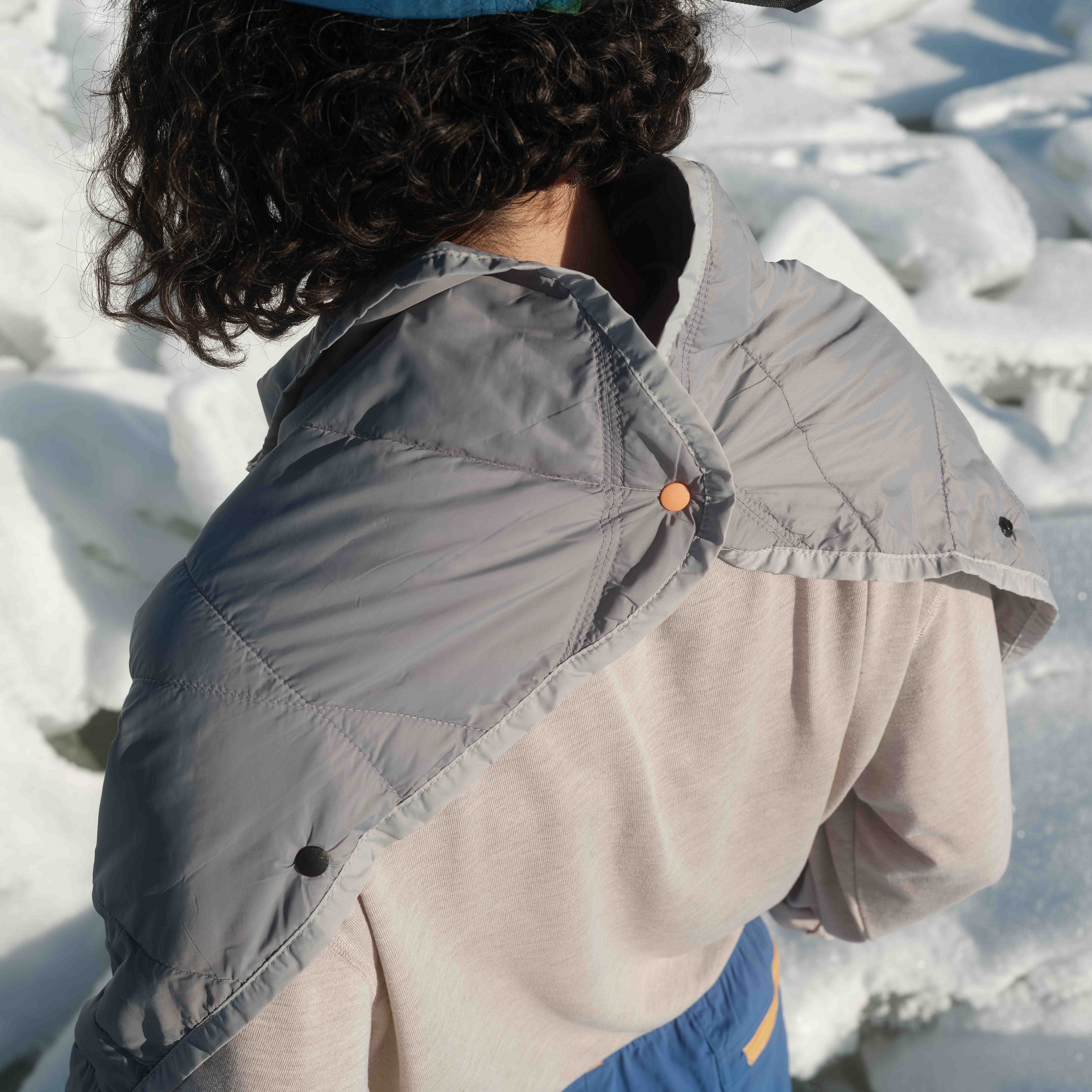 Layover™ Travel Blanket - Packable & Puffy | Gray Gravel