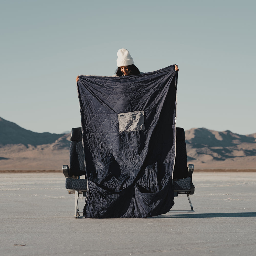 Layover™ XL Travel Blanket - Packable & Puffy | Blue Gravel