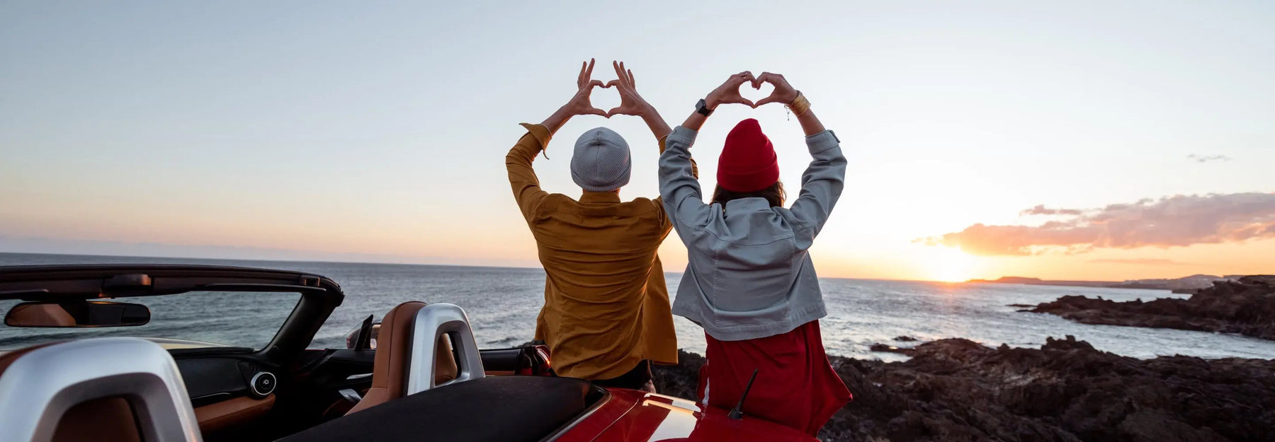 Can Travel Reignite Love?  Exploring How Wanderlust Fuels Long-Term Relationships!