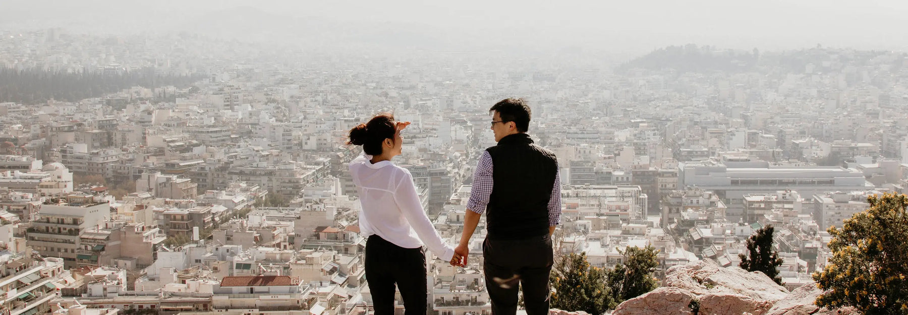 Love On The Go: A Guide to Planning Your First Trip Together