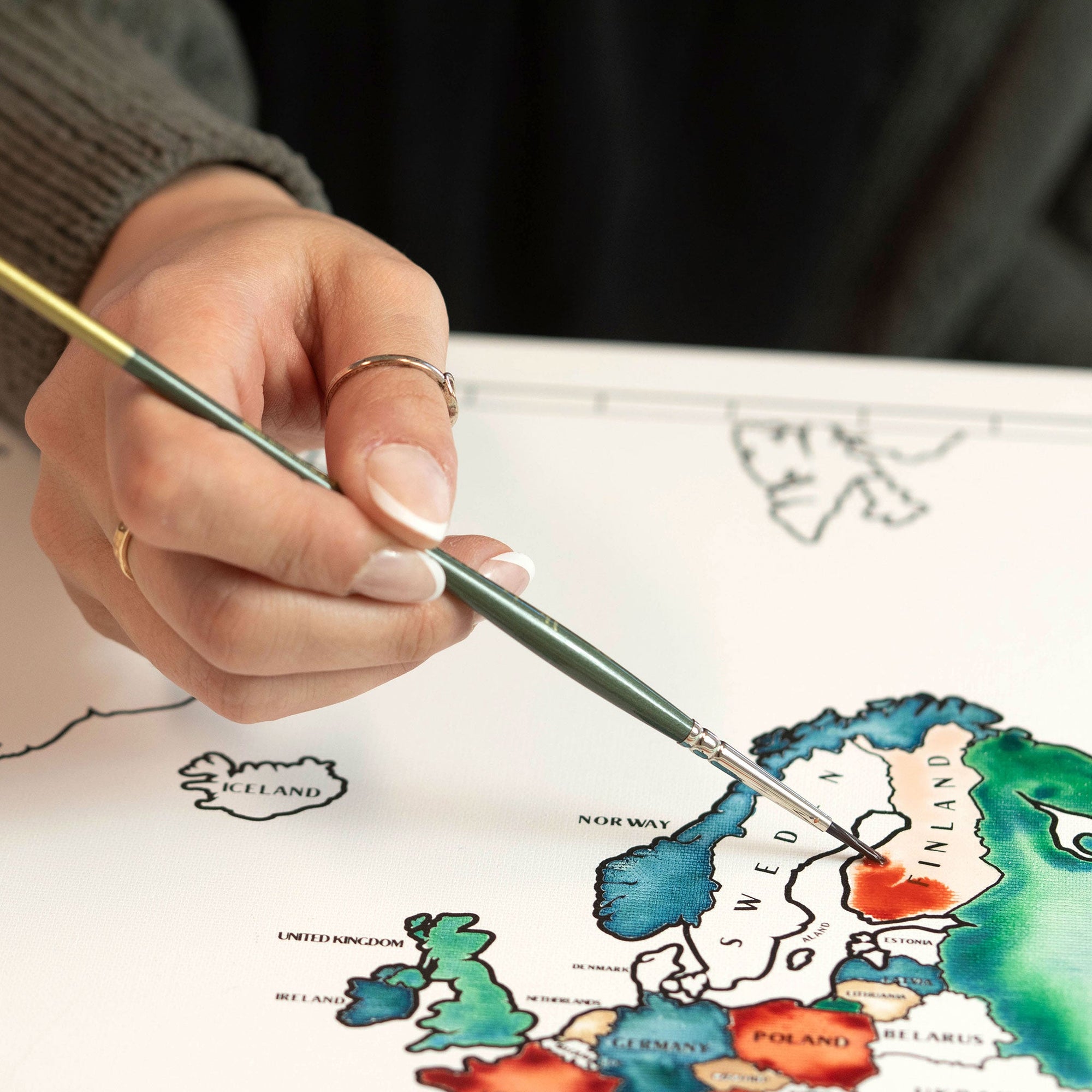 Color Your World! Paintable Map - Blank World Map for Coloring ...
